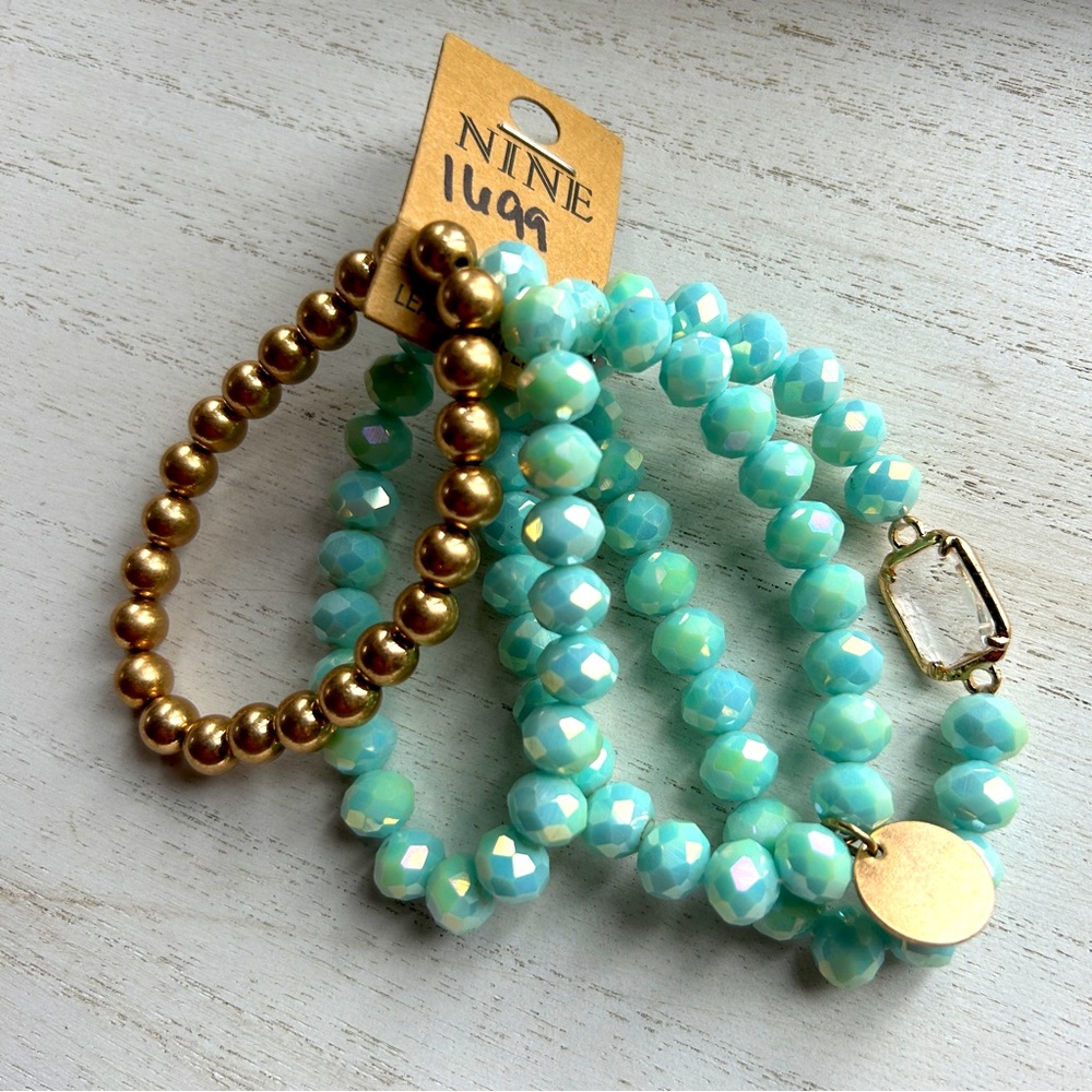 Bracelet - Turquoise & Gold Tone (Set of 4) - Picture 3 of 4